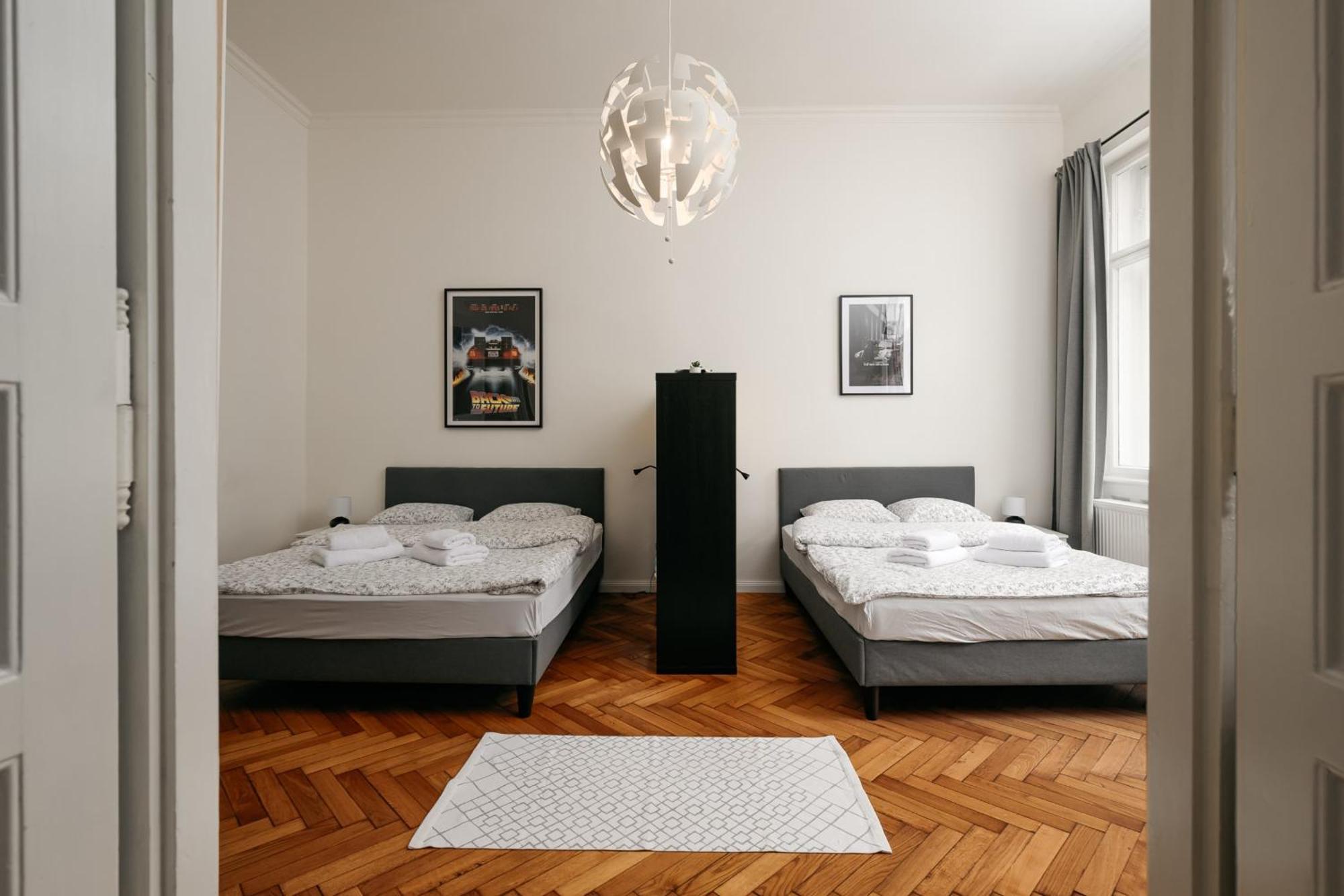 Comfortable And Cosy Apt A Few Steps From Dancing House And Naplavka Dance Прага Екстериор снимка