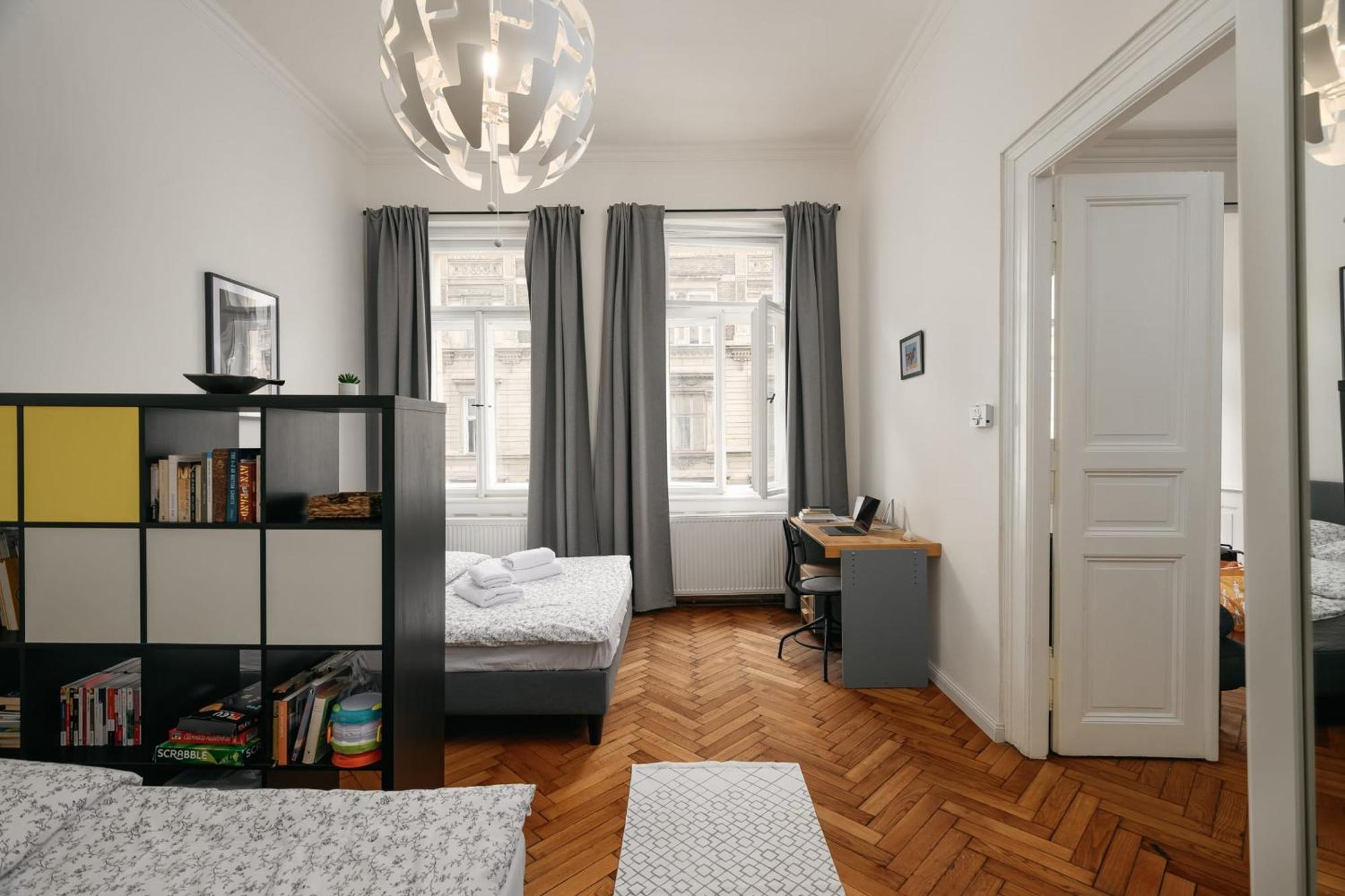 Comfortable And Cosy Apt A Few Steps From Dancing House And Naplavka Dance Прага Екстериор снимка