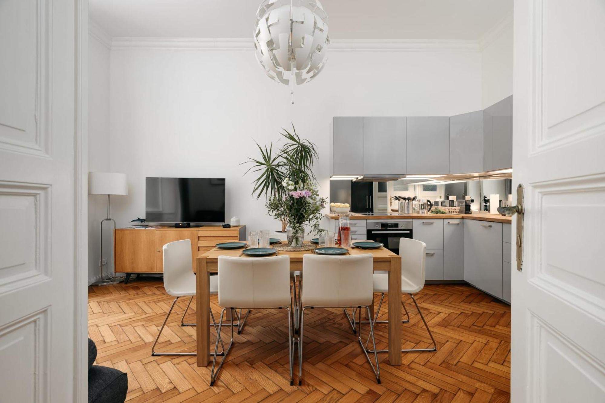 Comfortable And Cosy Apt A Few Steps From Dancing House And Naplavka Dance Прага Екстериор снимка