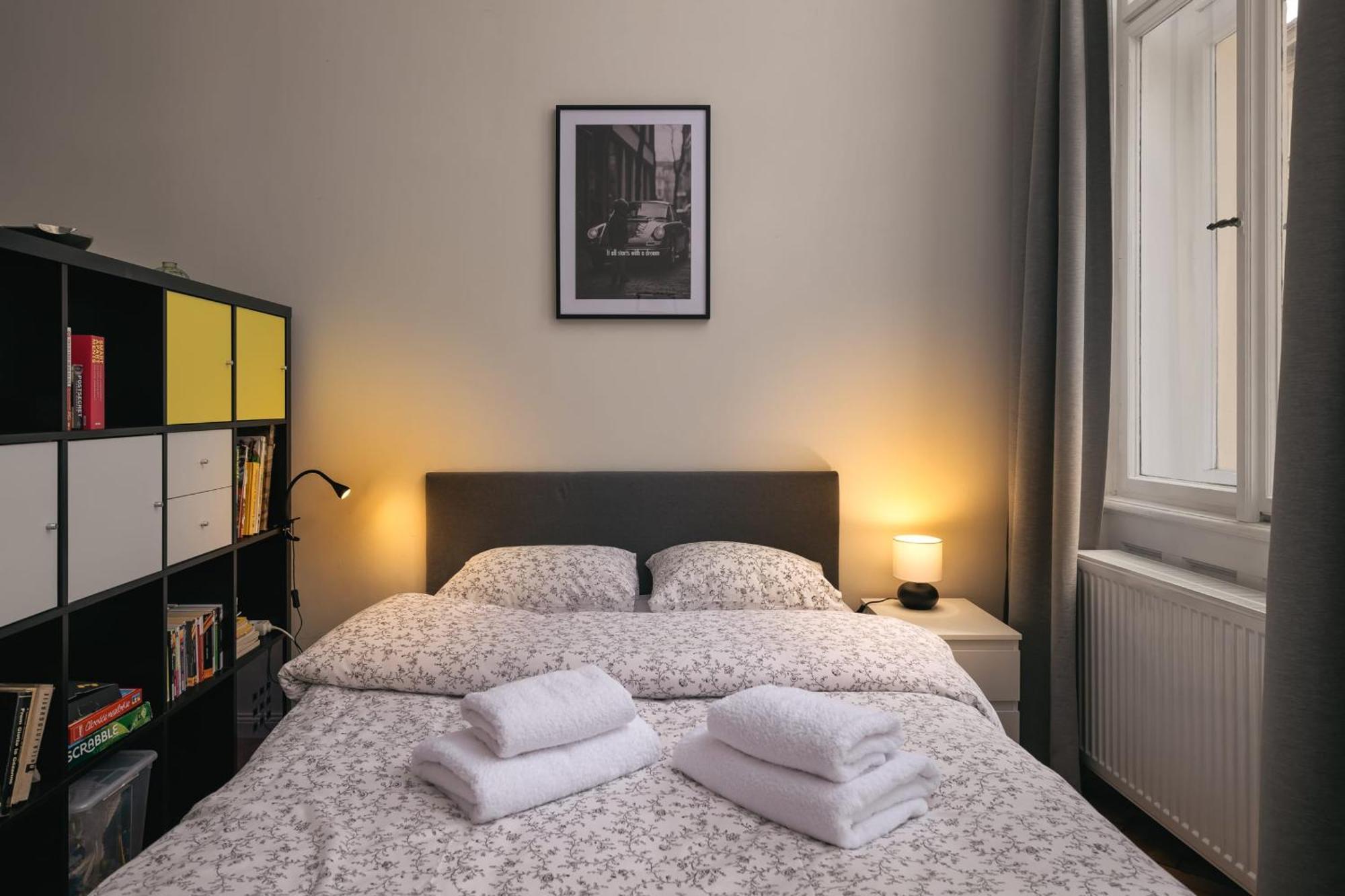 Comfortable And Cosy Apt A Few Steps From Dancing House And Naplavka Dance Прага Екстериор снимка