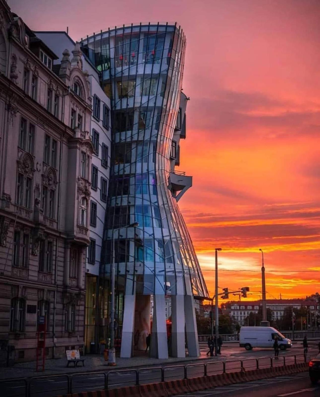 Comfortable And Cosy Apt A Few Steps From Dancing House And Naplavka Dance Прага Екстериор снимка