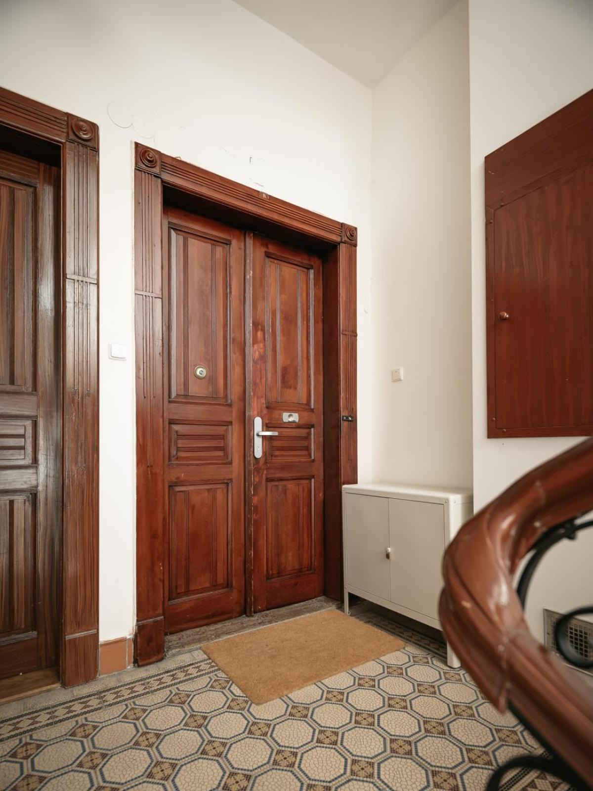 Comfortable And Cosy Apt A Few Steps From Dancing House And Naplavka Dance Прага Екстериор снимка